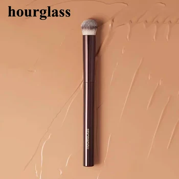 Seamless Finish Concealer Brush Angled Concealer Brush Face Buildable Coverage Liquid Cream Concealer Makeup Tool 1