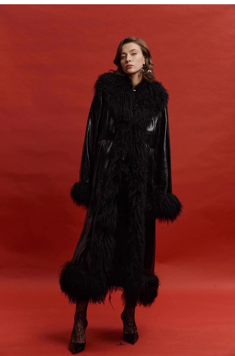 

2024 Spring Autumn Long Black Shiny Patent Pu Leather Coat Women with Faux Fur Trim Luxury Designer Clothing European Fashion