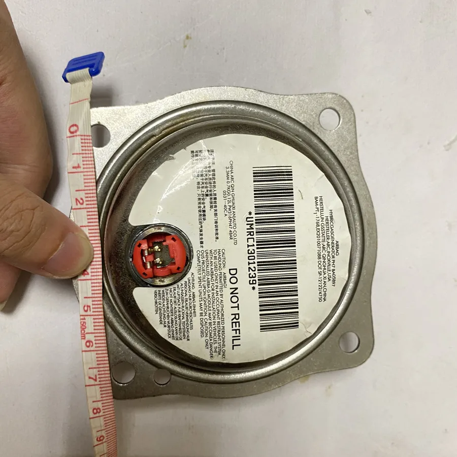 

Пластиковый чехол на руль пассажира для Daihatsu