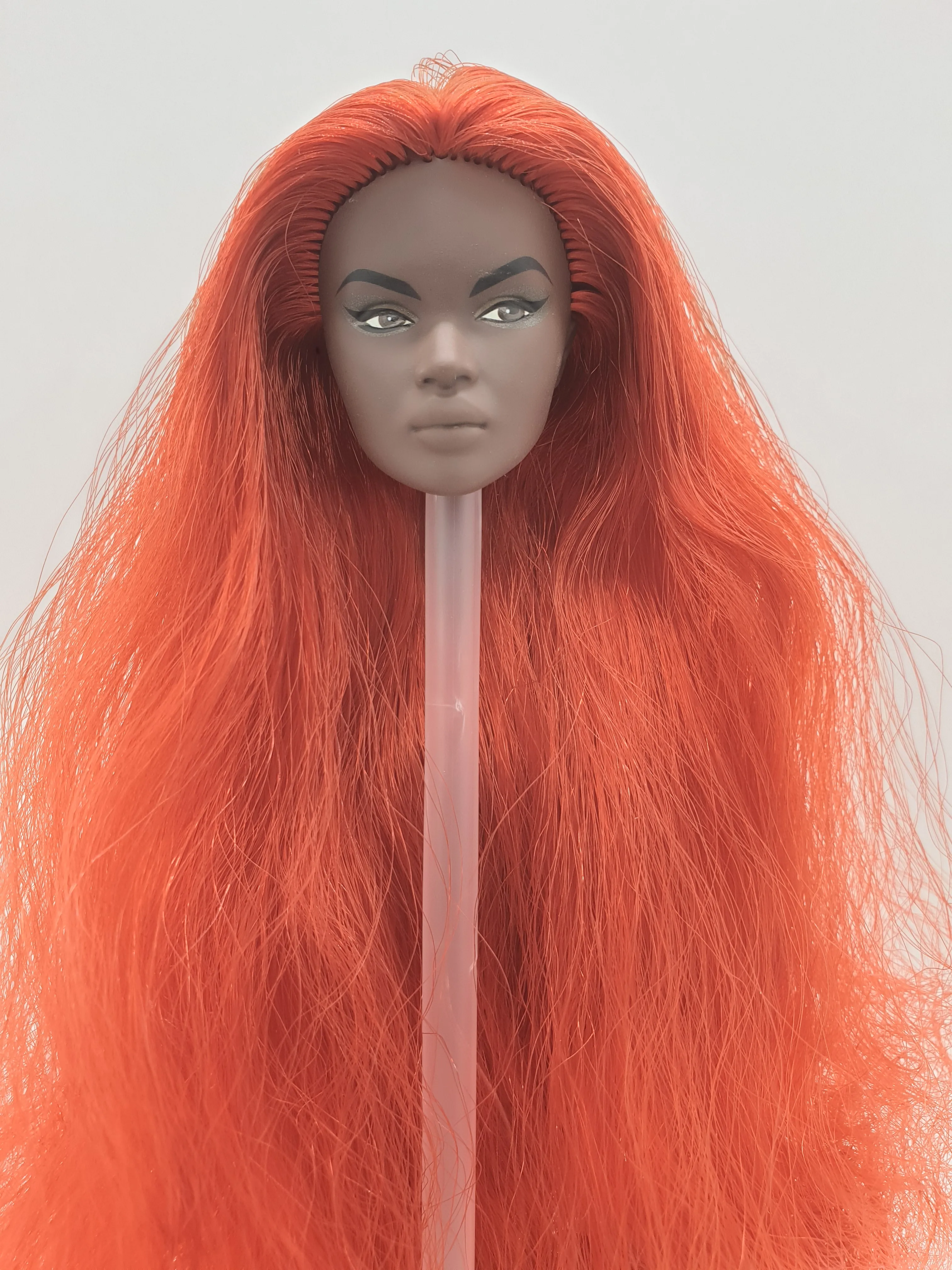 

Модная королевская Кукольная голова Nadja Rhymes Dark A Skin с красными волосами, 1/6