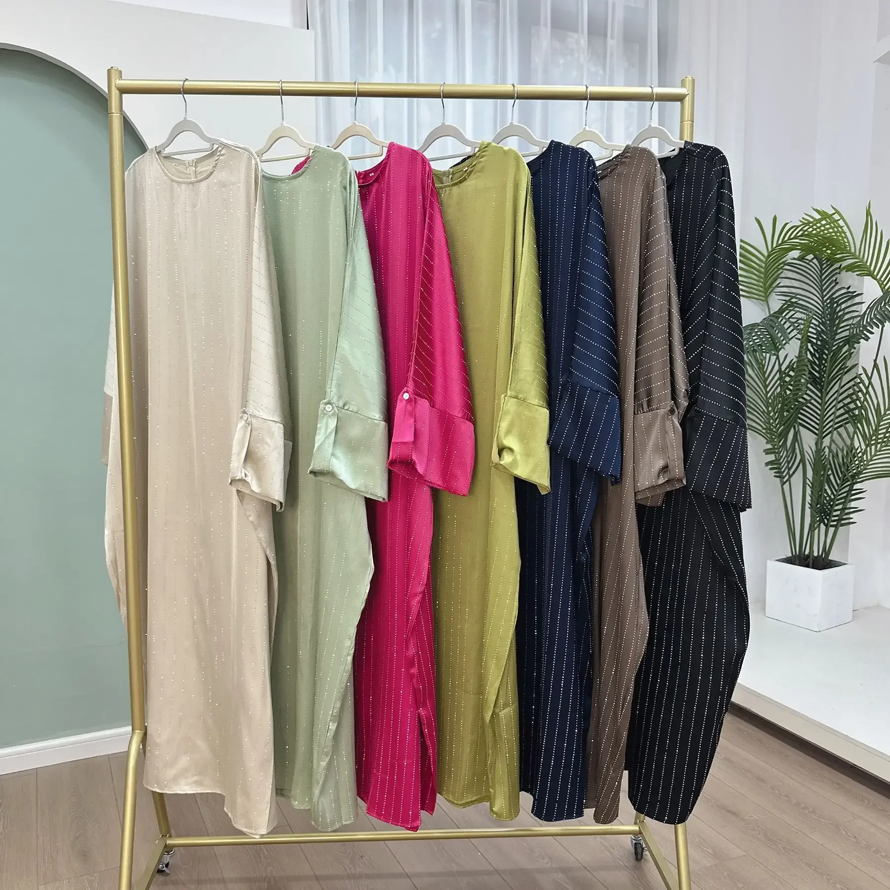 2025 Luxury Dubai Abaya Dress for Muslim Women Ramadan Eid Saudi Arabia Party Jalabiya Clothing Islamic Turkey Modest Long Robe 5