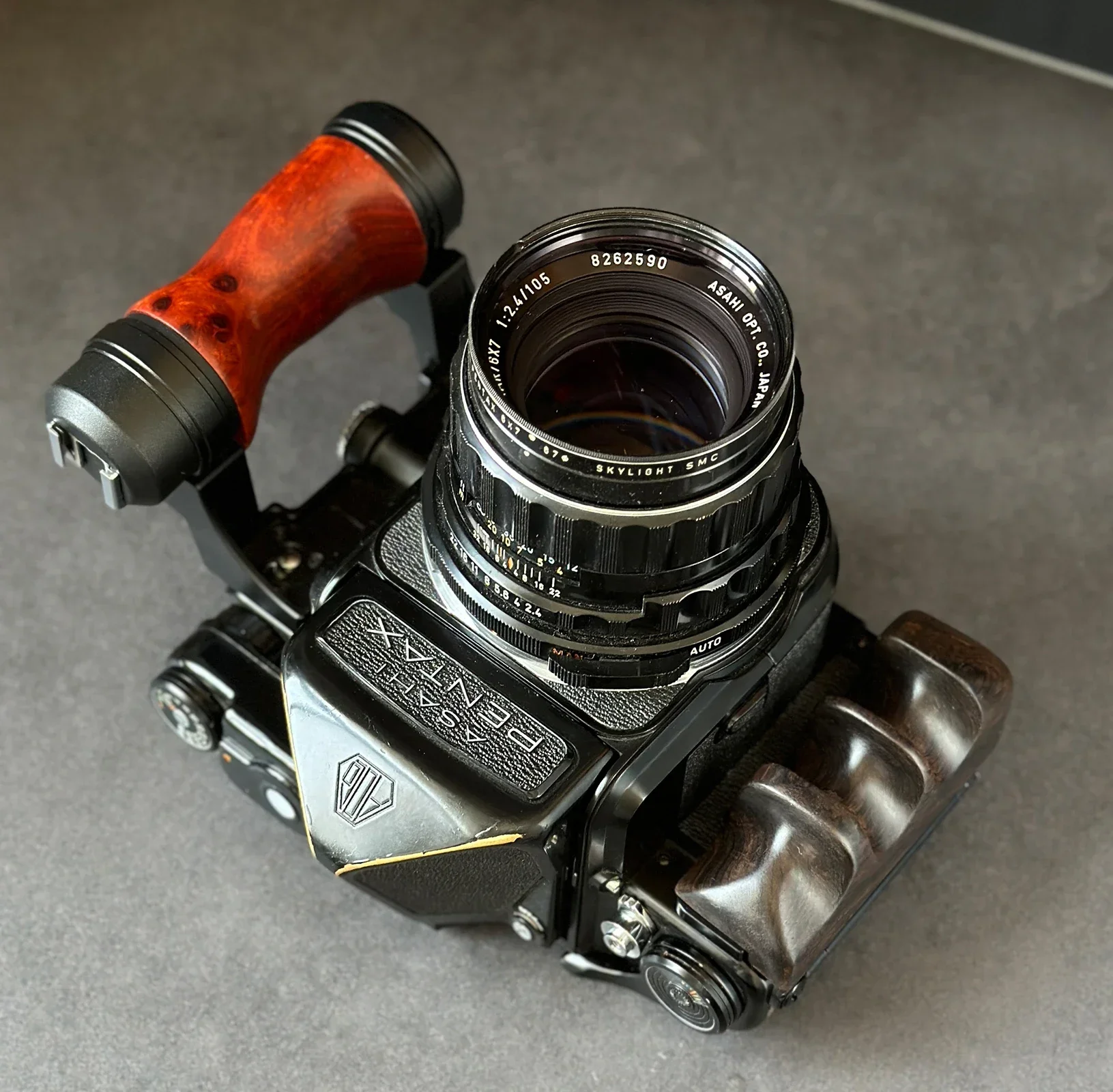 New Retro Style Wood Camera Hand Grip for Pentax 67 6X7 6*7
