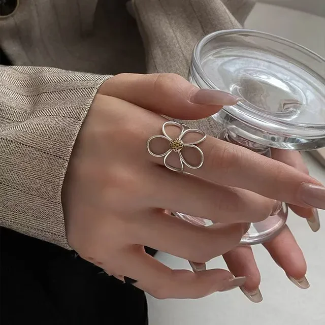 New Simple Daisy Flower Ring For Women Fashionable Personalized Daily Accessory Party Jewelry Birthday Anniversary Gifts