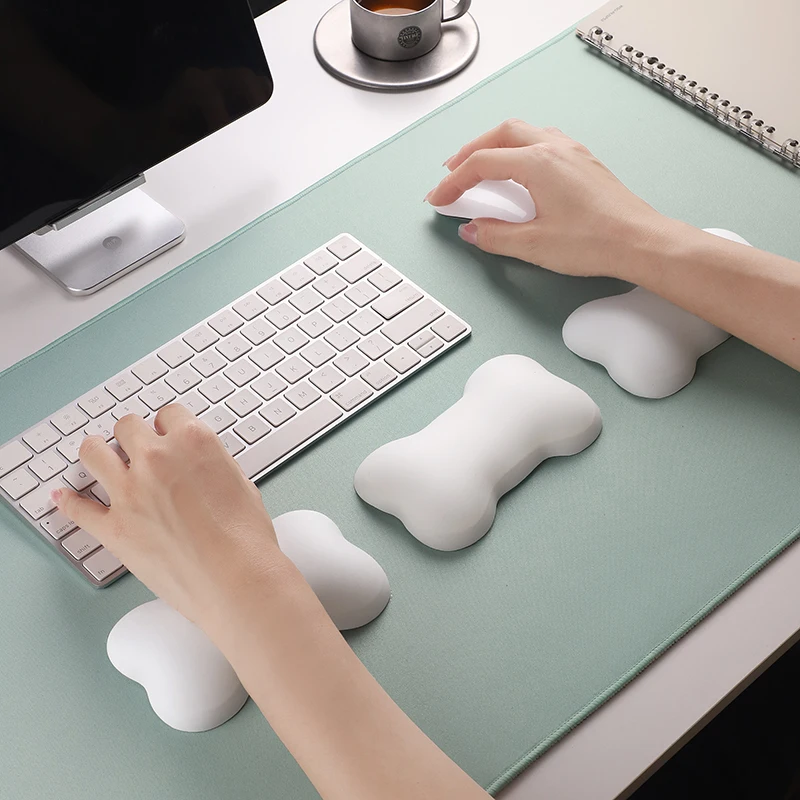 Cute Mouse Pad Wrist Rest Support Ergonomic Mousepad Non-Slip Silicone for Office Supplies Desk Decor Accessories