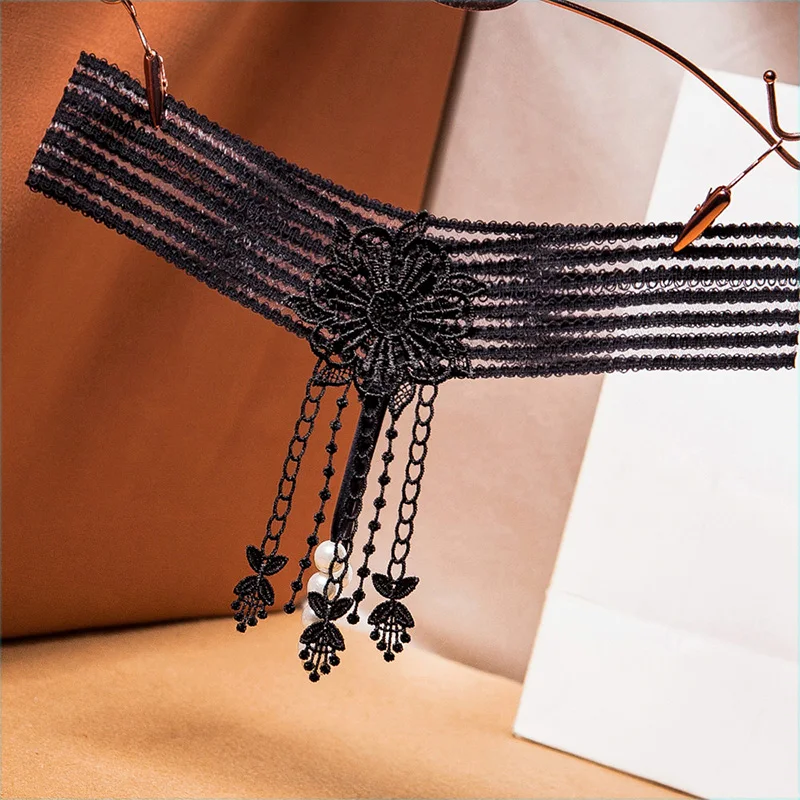 

New Sexy Panties Women Pearl Tassels Erotic G-Strings Underwear Flower Embroidery Female Lingerie Beaded Underpants Girls Briefs