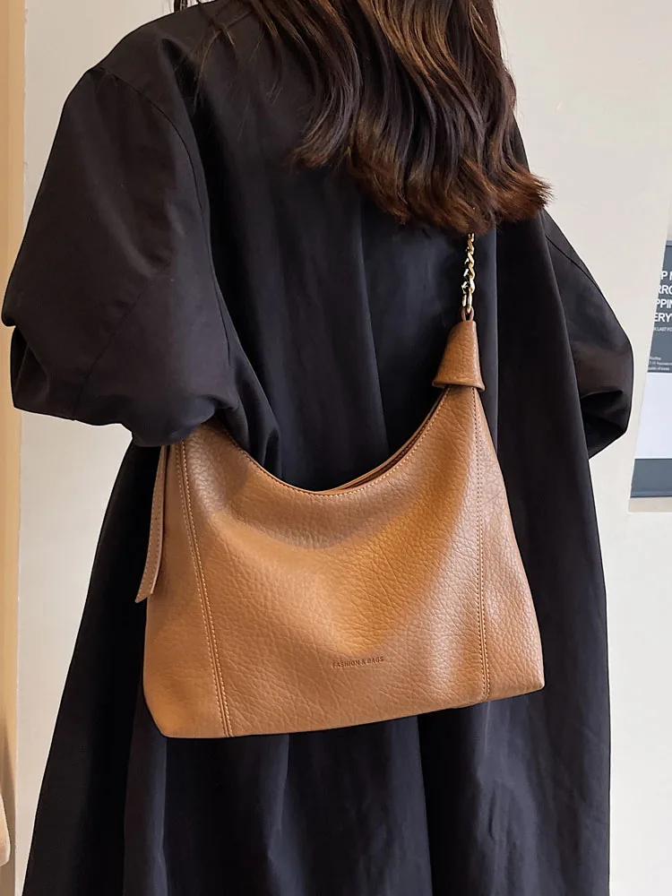 Large Capacity Commuting Tote Bag For Women Fashion New Soft Leather Shoulder Crossbody Bags Simple Texture Niche Female Handbag