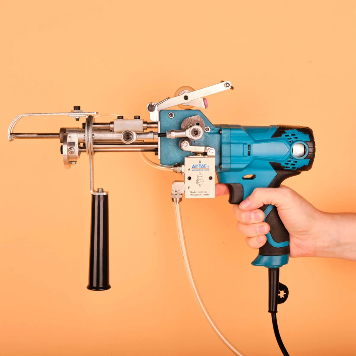 

Пневматический пистолет для туфтинга ковров, электрическая машина для туфтинга ковров, режущий ворс и петля, оба используют высоту ворса 25-60 мм, регулируемая 100-240 В