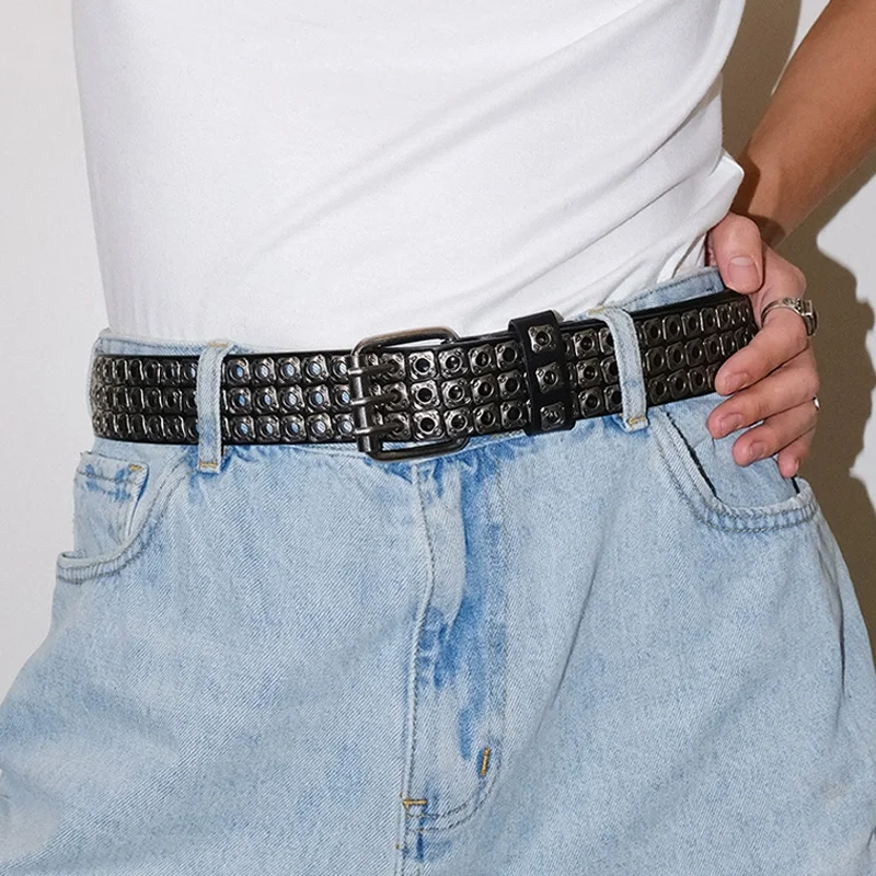 Hochwertiger Designer-Gürtel mit hohlen Nieten für Männer und Frauen, Gothic-Accessoires, Persönlichkeit, Punk-Stil, ideale Wahl für Geschenk-Jeans