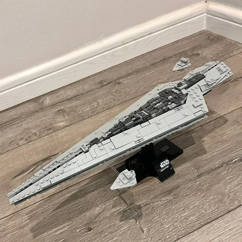 630PCS IN STOCK Executor Building Blocks Super Spaceship Model Fit 75356  Assembling Bricks Toy Birthday Gift For Children Adult 3