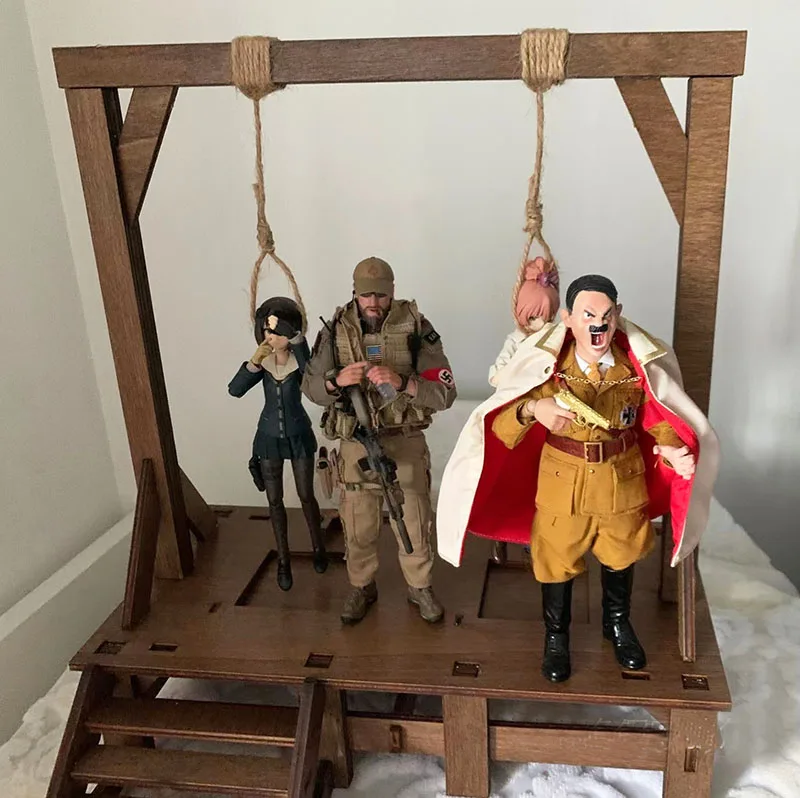 Mini Guillotine En Bois - Modèle Cage De Prison - Accessoire Figurines Soldats - 4x4x10 Cm