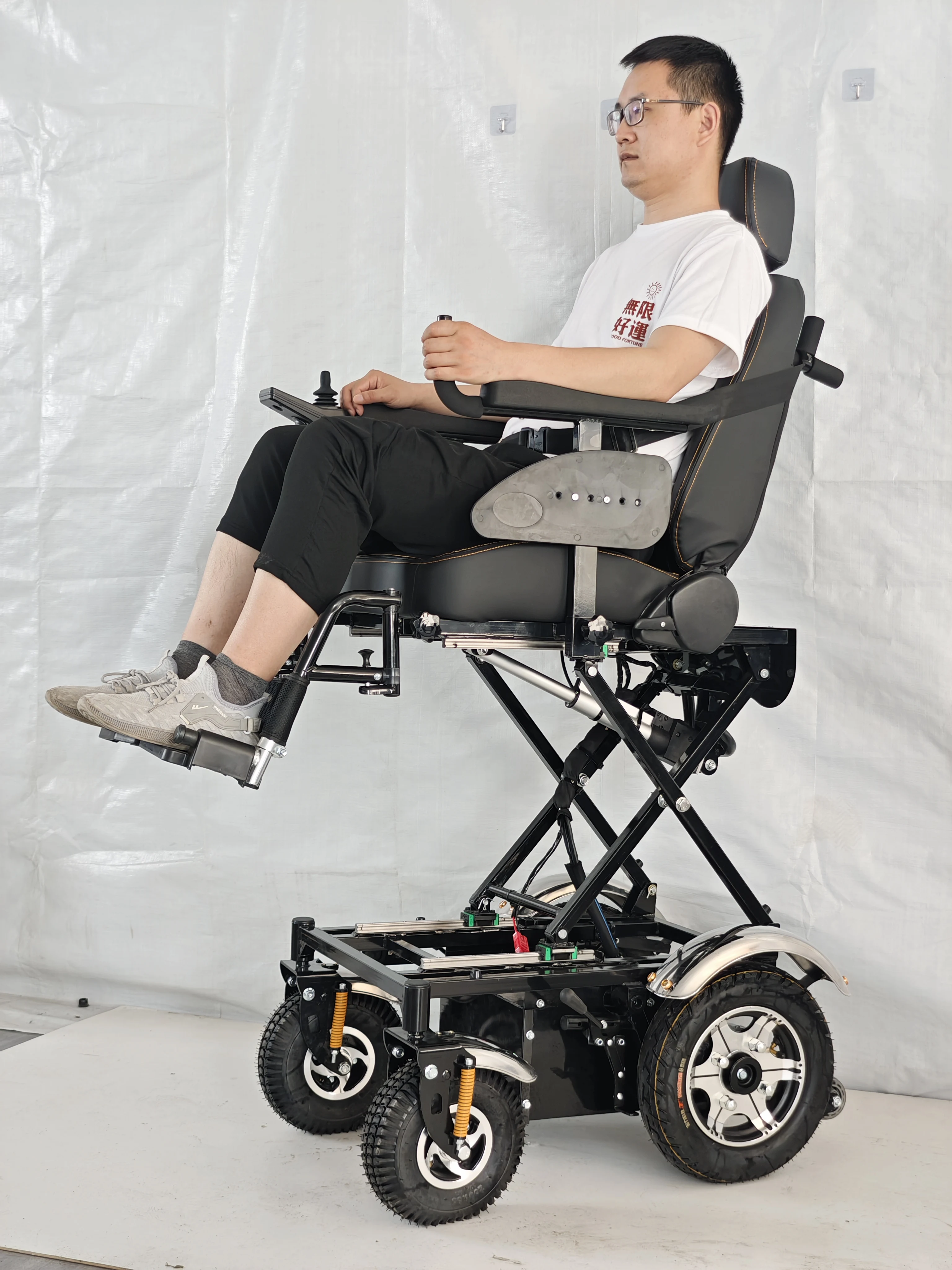 Electric Wheelchair Power Lift up Seat Wheelchair 24V 32A lead-acid Battery life 20-25km