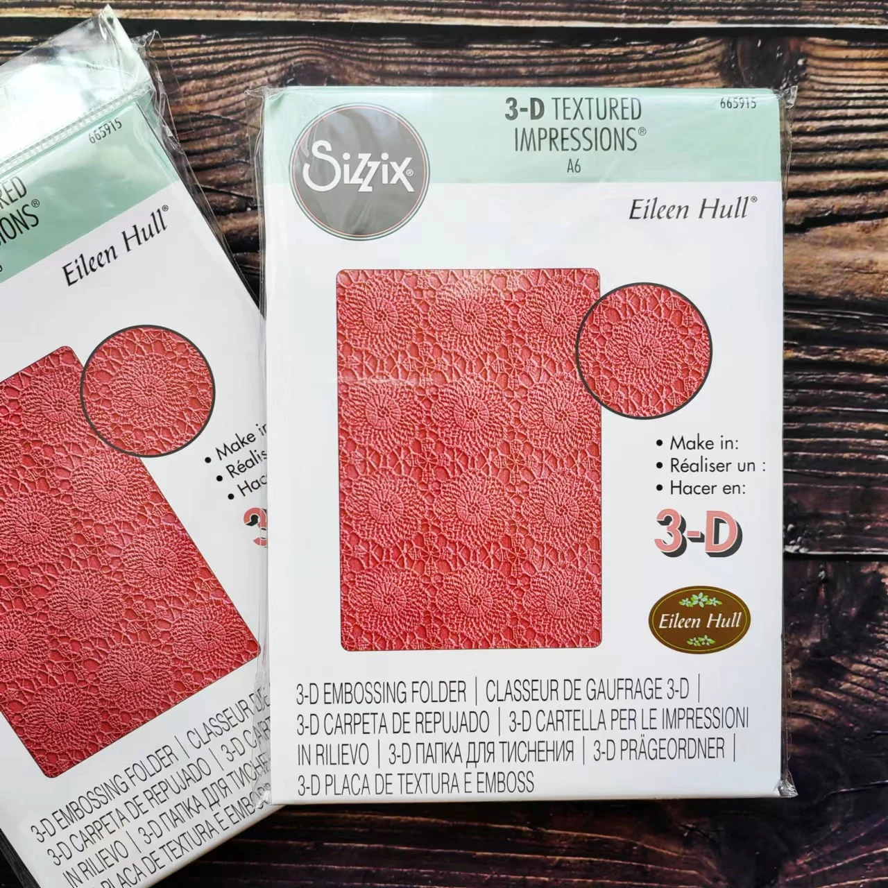 

Sizzix 665915 3-D Textured Impressions Embossing Folder - Crochet Mandala by Eileen Hull