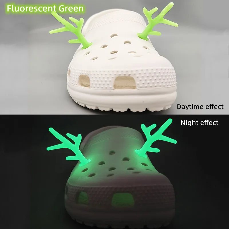 

New 4 Pcs Luminous Shoe Buckle Novelty Deer head Shoes Charms Accessories Fit Croc Clogs Girls Women X-mas Party Gitfs