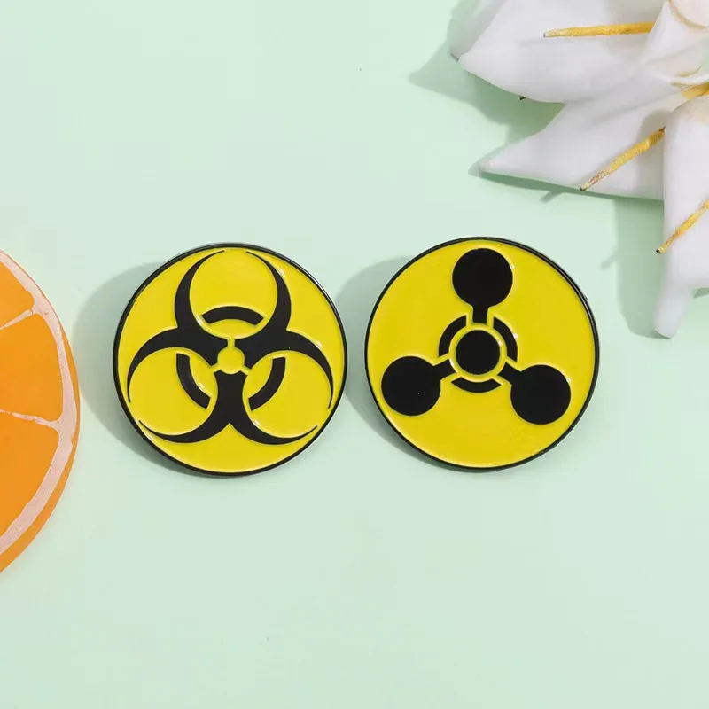 Символы биологической опасности, эмалированная булавка, безопасный идентификатор химической опасности, брошь на лацкан, металлический значок, подарок для химического исследователя