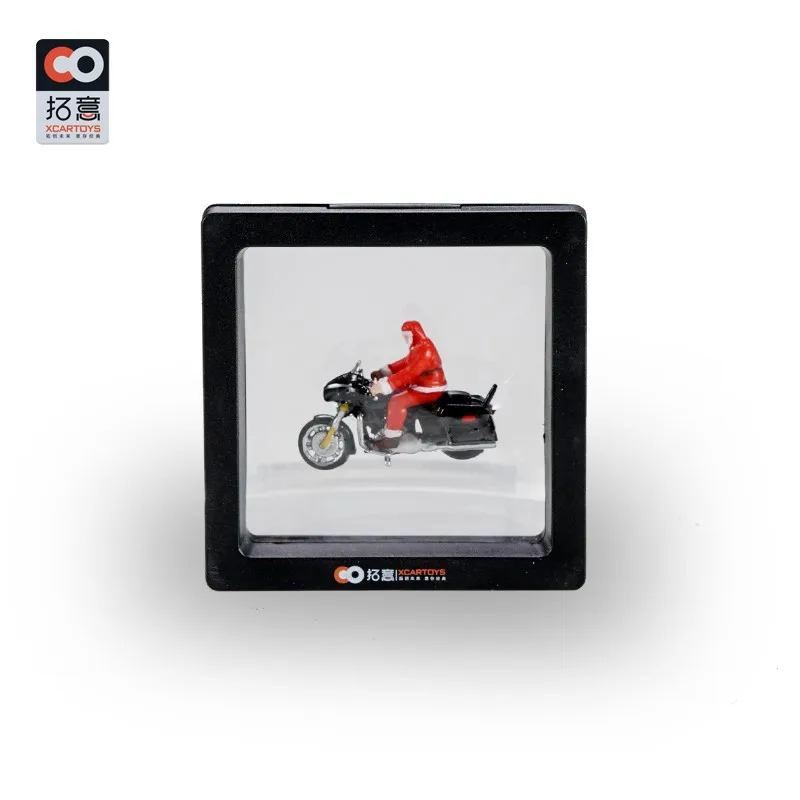 

Xcartoys 1/64 miniature photography figure Santa Claus