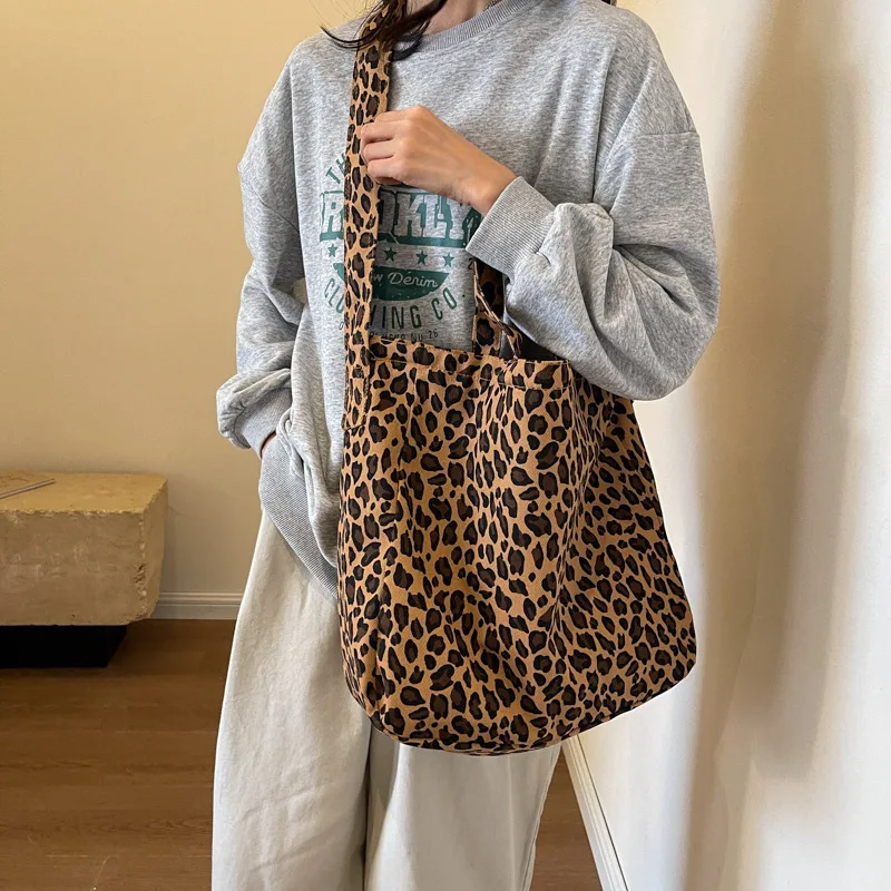 【ORDES】LEOPARD EASY BAG ★韓国人気★ 追跡付 レオパードスクールバッグ – YZ