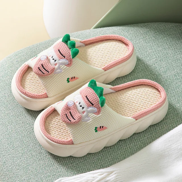 편안함과 스타일을 위한 귀여운 Comwarm 개구리 슬리퍼