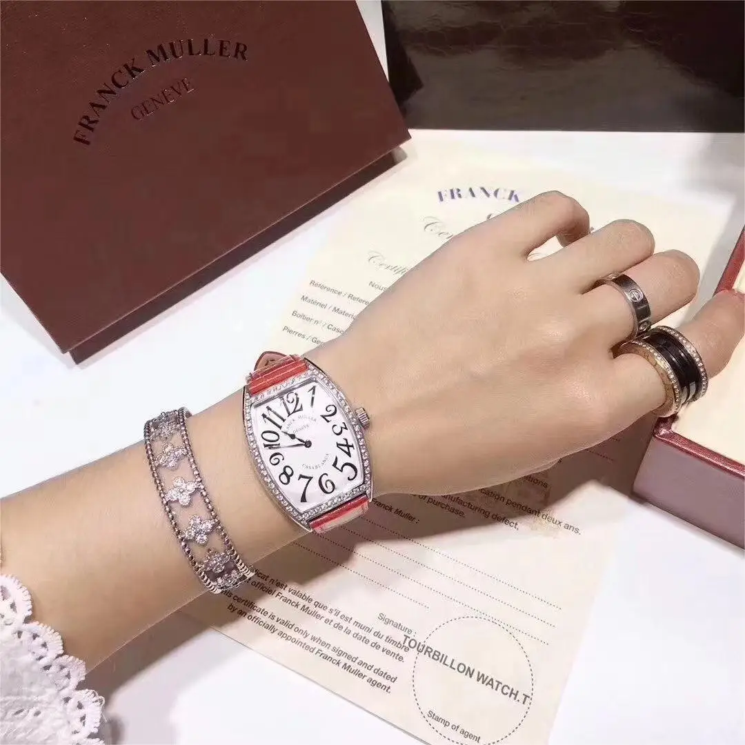 FRANCK MULLER Watch Womens Top Original Quartz Movement Luxury Diamond Inlaid Case Simple and Magnificent Cowhide Strap Bracelet