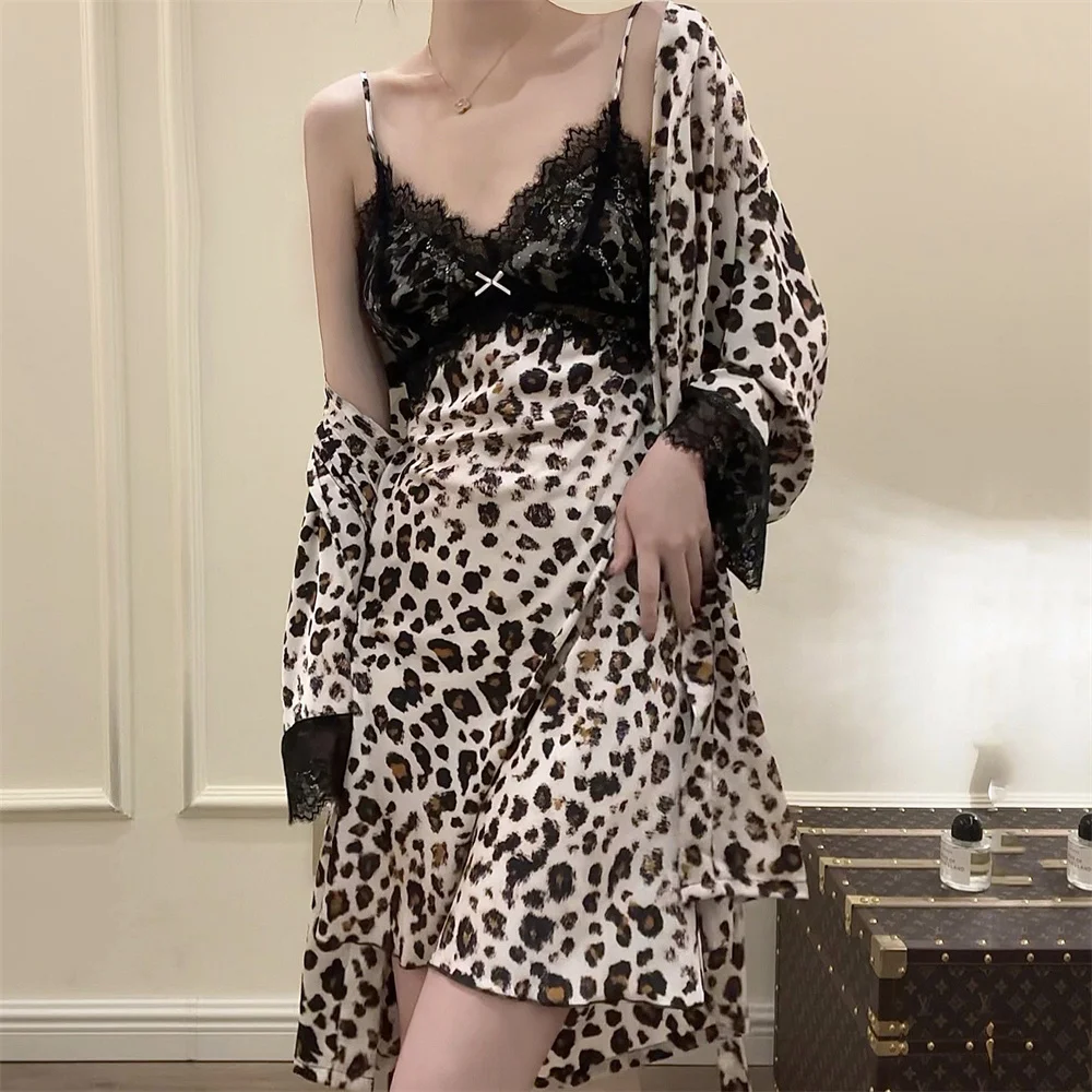 

Пикантный леопардовый комплект из двух предметов, халат, ночная рубашка, Летняя женская одежда для сна, кимоно, халат, кружевная атласная домашняя одежда в стиле пэчворк