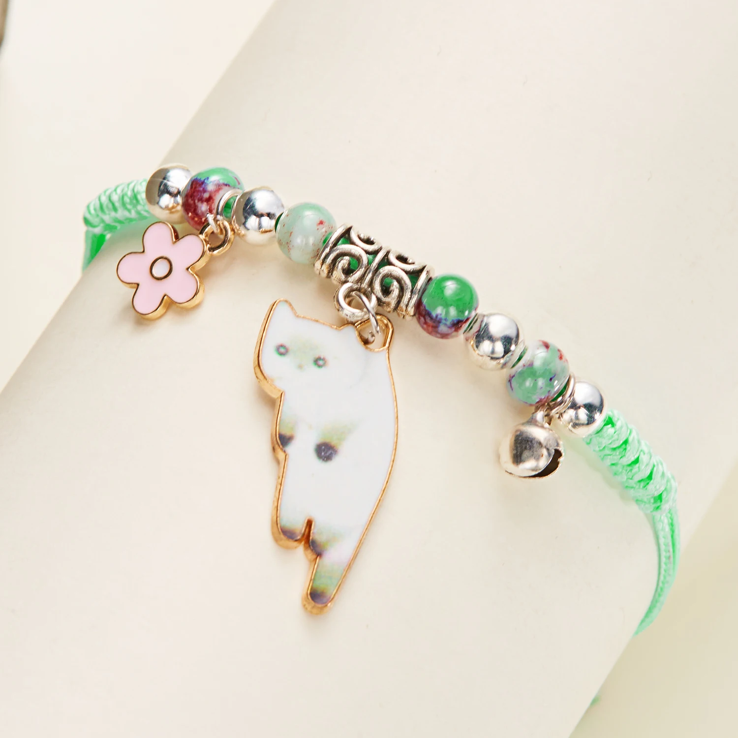 Niedliche Cartoon-Tier-Katze-Blumen-Armbänder für Frauen, süßer Stern, Kätzchen, geflochtenes Armband, Glücksknoten, Freundschaftsschmuck, Geschenk – Detail 11