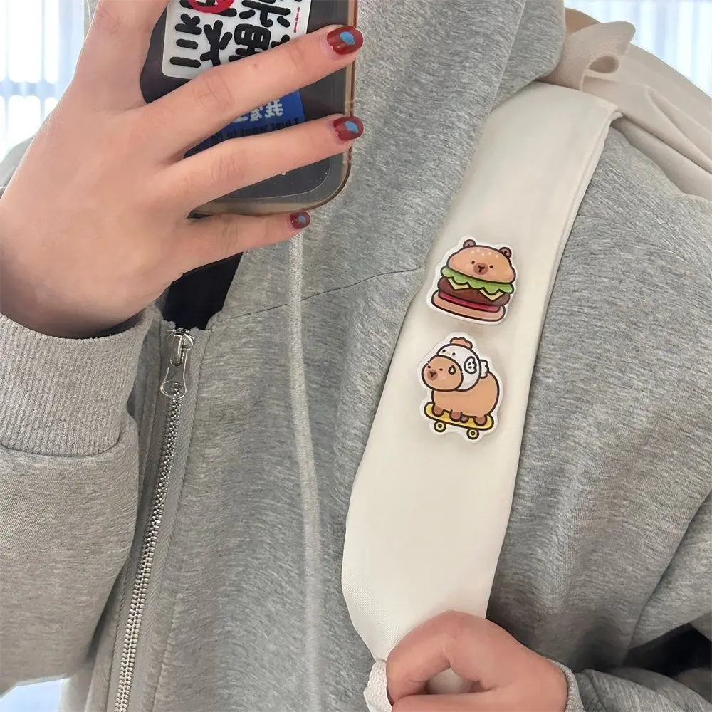 

Breastpin Hamburger Capybara Brooch Jewelry Cute Kapibara Capibara Pin Lovely Kawaii Acrylic Capybara Pin Gift