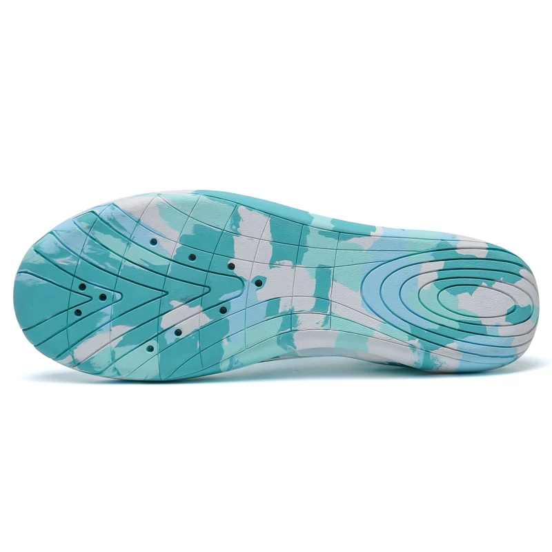 New Summer Beach Aqua Shoes Outdoor Creek Tracing Water Shoes Quick Dry Breathable Hiking Aqua Lighten Yoga Sneakers