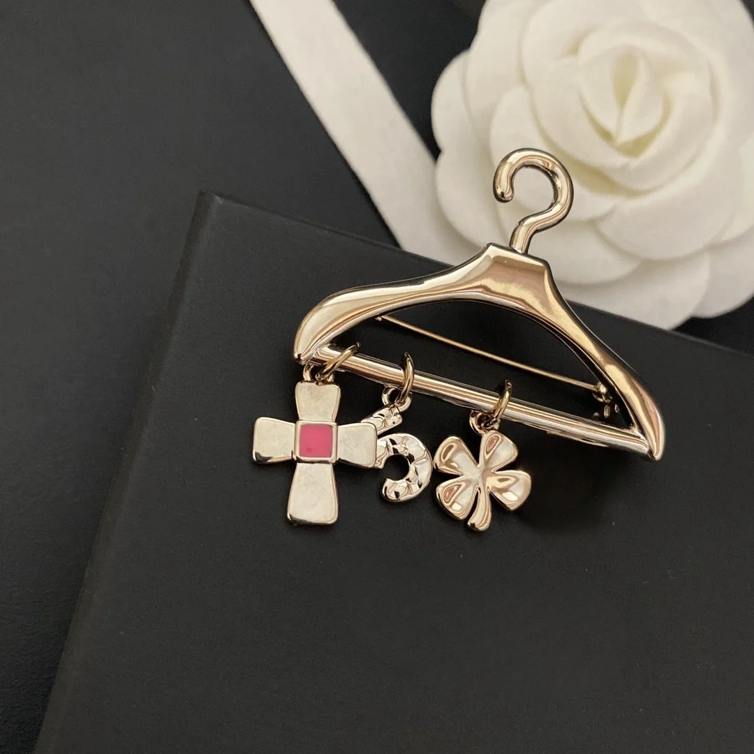 

High-end trend exquisite French fashion brand niche brooch
