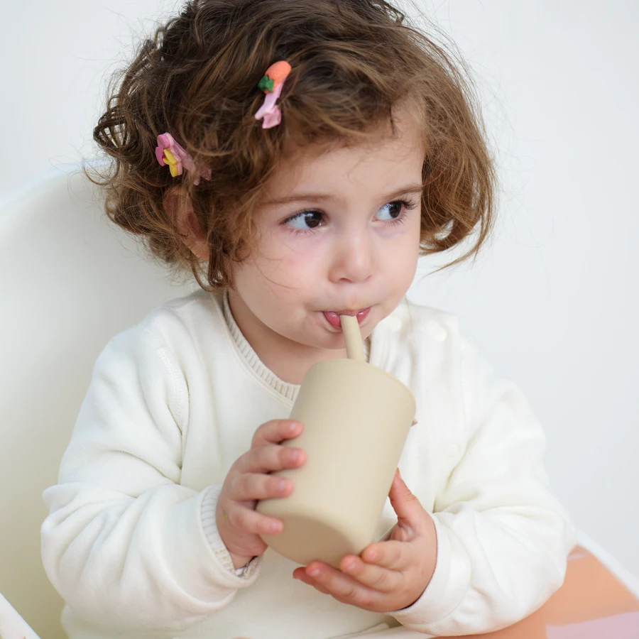 2023 Baby Training Nontoxic Feeding Drinking Straw Cup Organic Detachable Sensory Sippy Tumbler Silicone Cup Baby Stuff 2