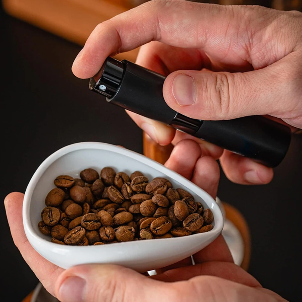 Ceramic Coffee Bean Dosing Cup Spoon Spray Bottle Tea Leaves Barista Set Anti-Static Coffee Bean Spray Measuring Tray Scoops