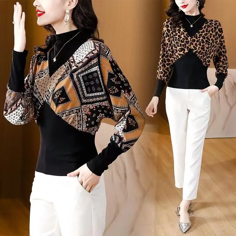 

Футболка женская приталенная с длинным рукавом и круглым вырезом