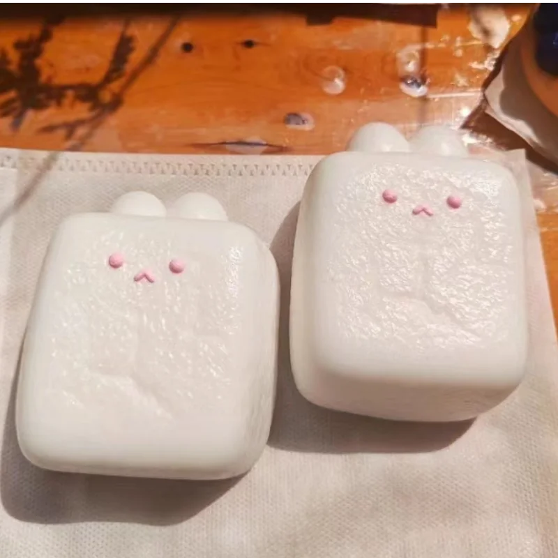 Slide image 9ab4dda88e244039b7d3e035712a69c0