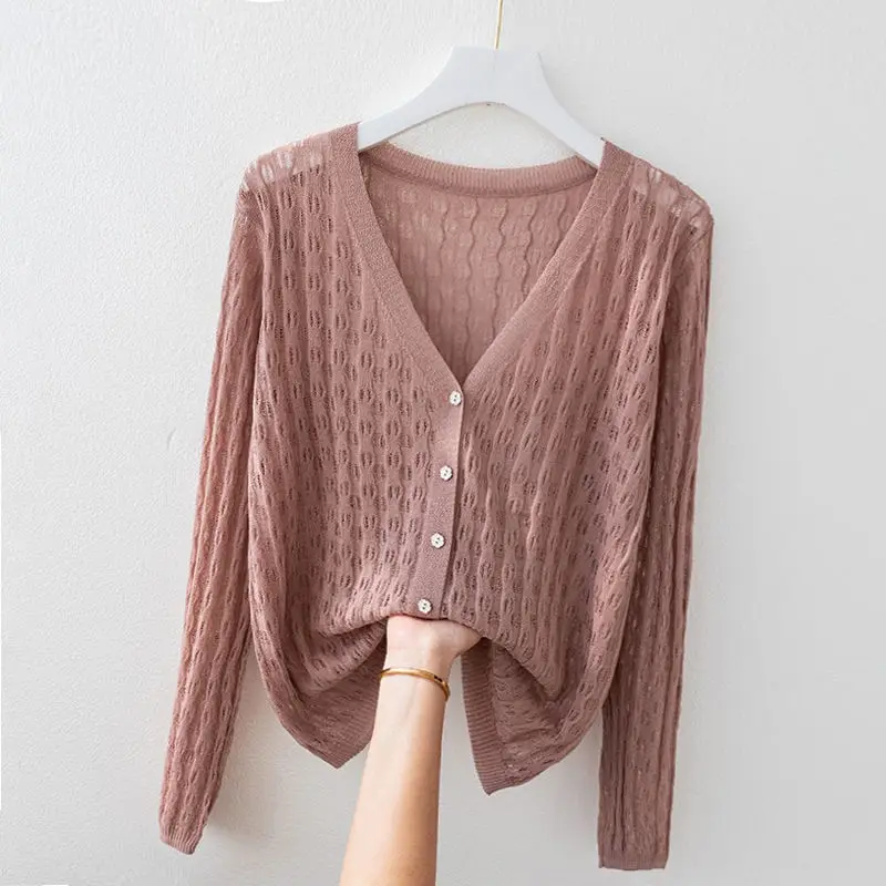 

2024 New Summer Oversized High Waist Retro Korean Style Women's Shirt Solid Color Grid Deep Aesthetic V Neck Long Sleeve Tops