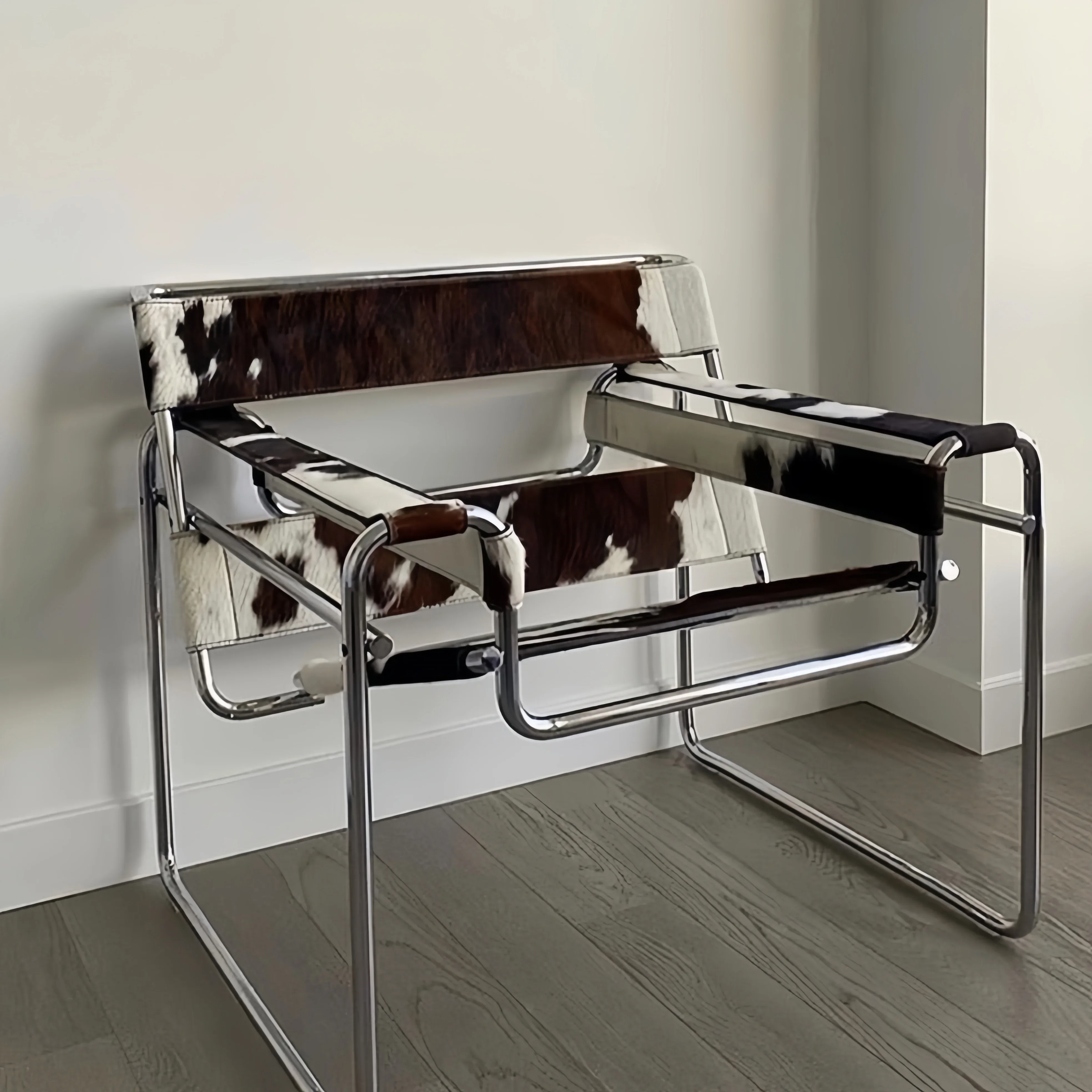 Vassili Genuine Leather Lounge Chair Bauhaus Style MidCentury Modern OnePiece with Stainless Tube Frame Premium office Furniture