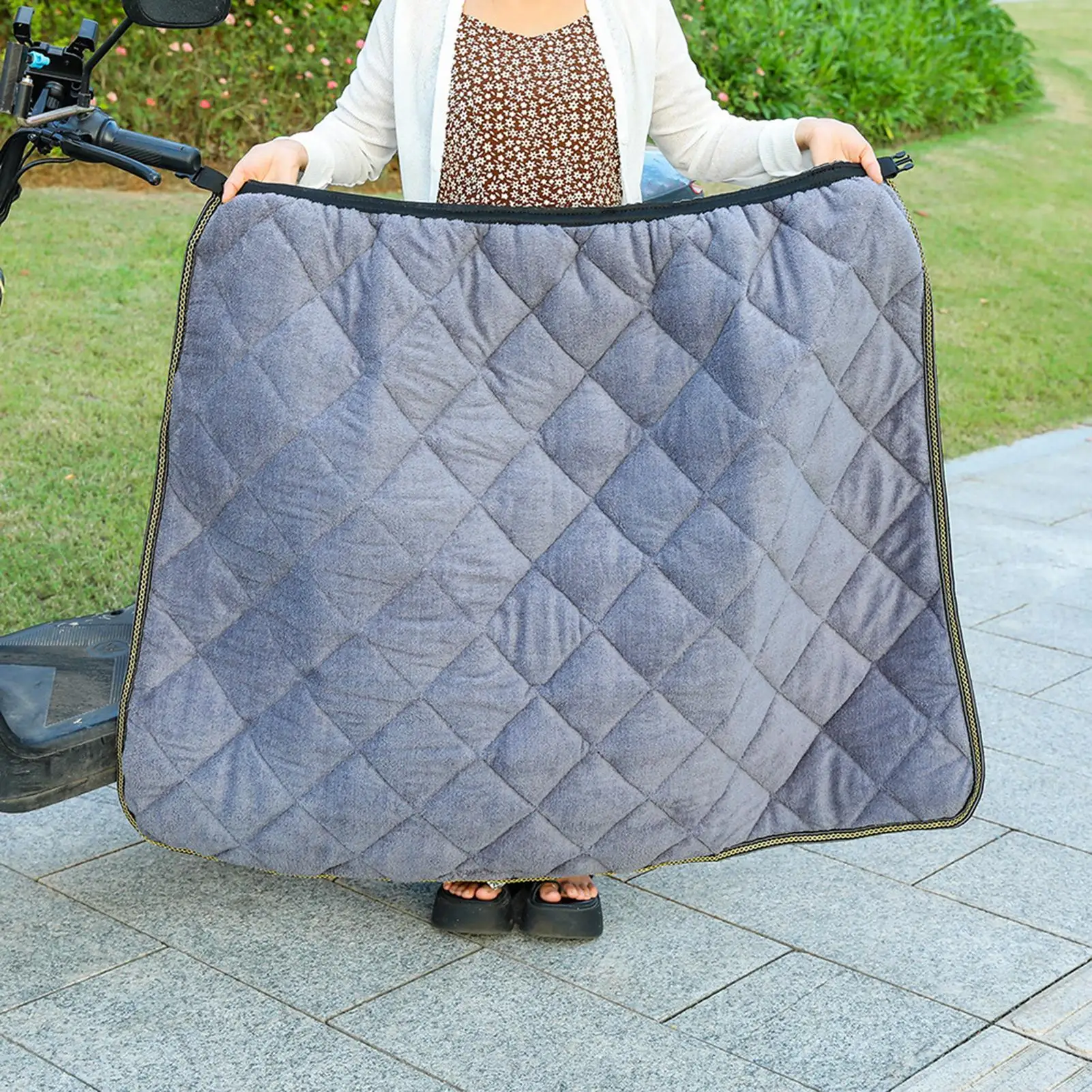 Windproof & Waterproof Scooter Leg Cover for Travel and City Commuting