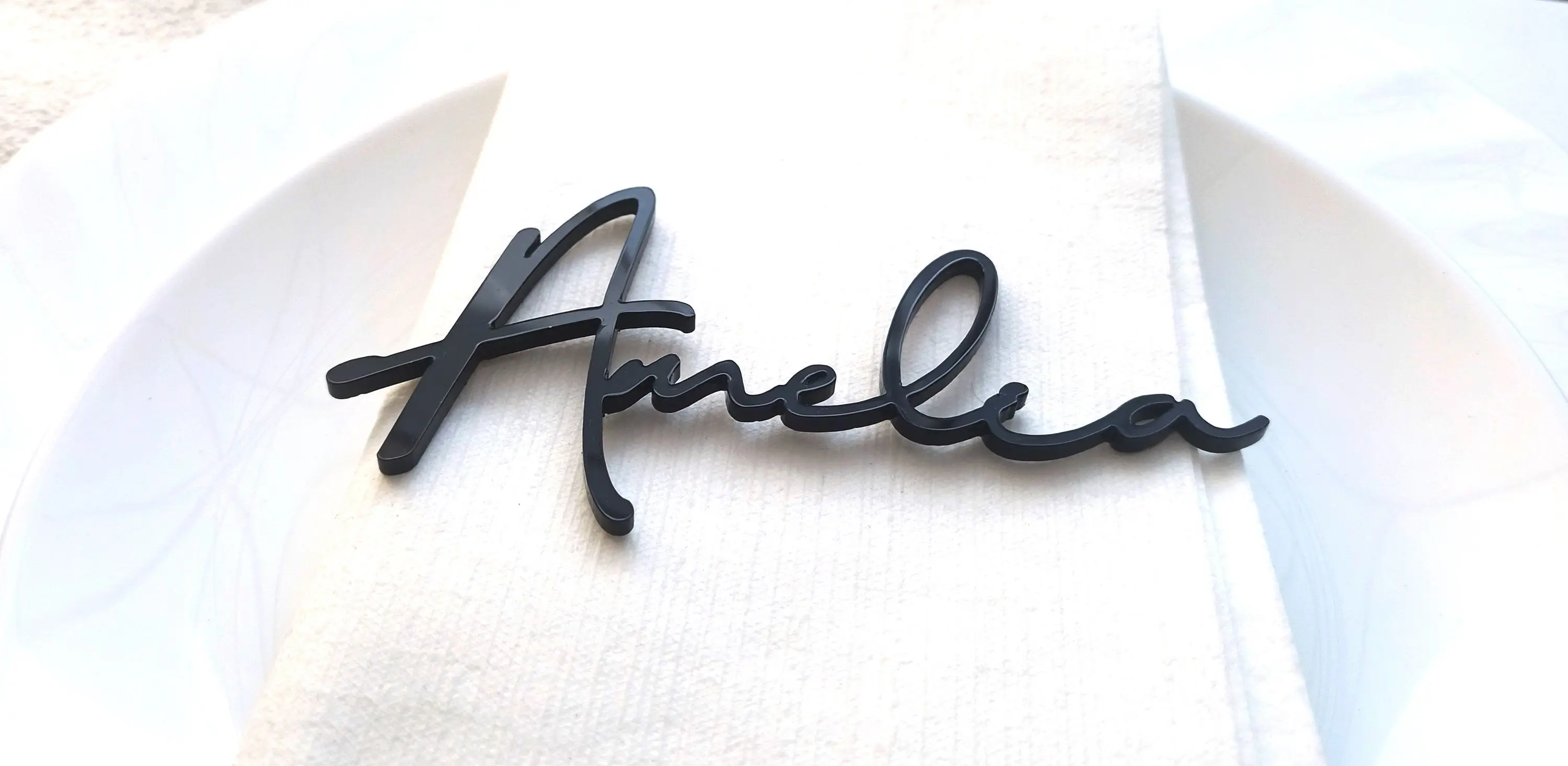 5pcs Personalization Wedding Place Cards for Table Decoration Laser Cut Names Acrylic Wood Materials Table Decor Favor for Guest