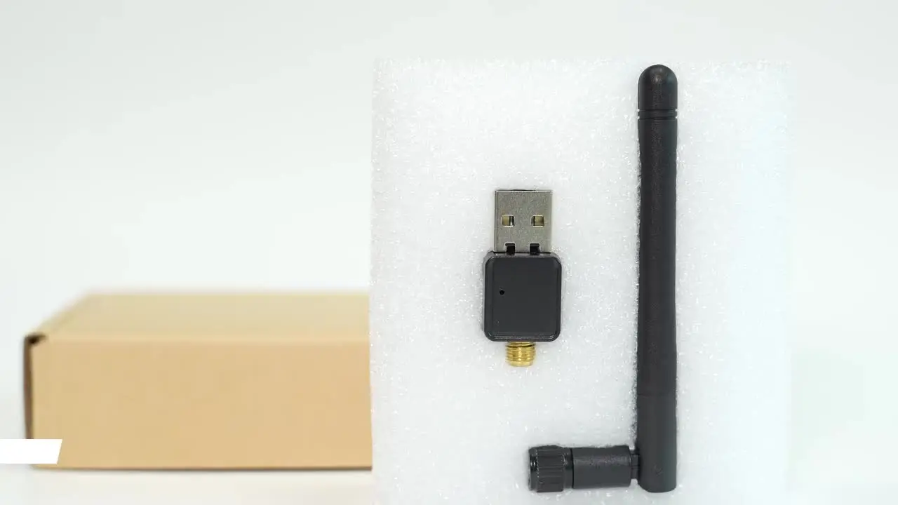 Laird Connectivity (BT820) USB Dongle, Bluetooth, Bt800, V4.0, HCI - View #8