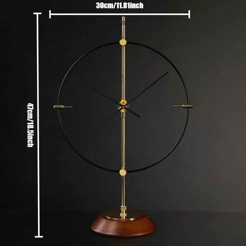 פליז מינימליזם שעונים מודרניים בסגנון ספרדי יוקרתי מטוטלת שעוני שולחן עבודה שעון שולחן עבודה קישוט הבית