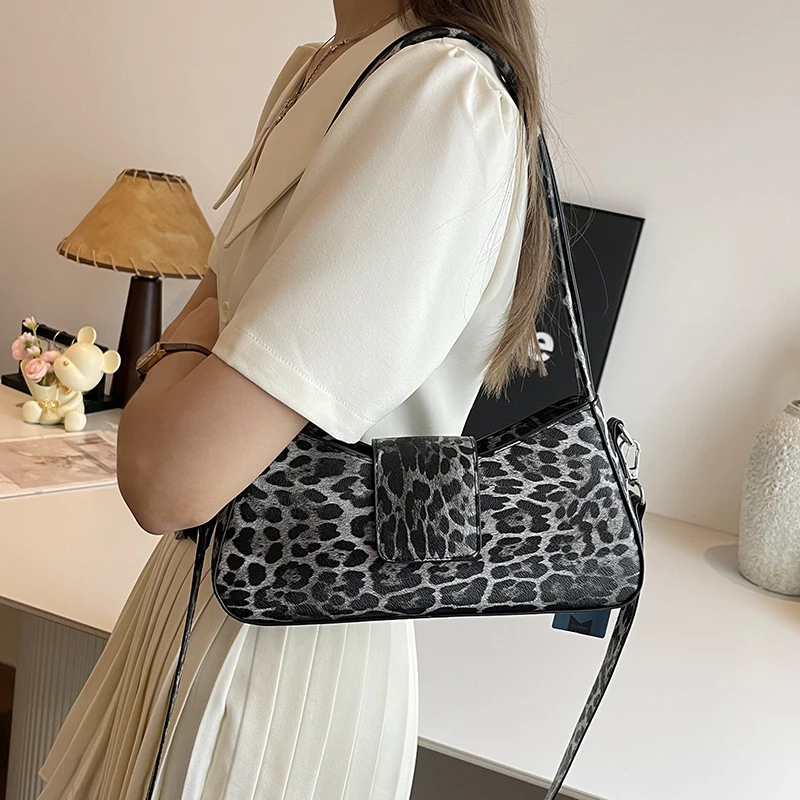 Leopard Print PU Leather Crossbody Bag for Women