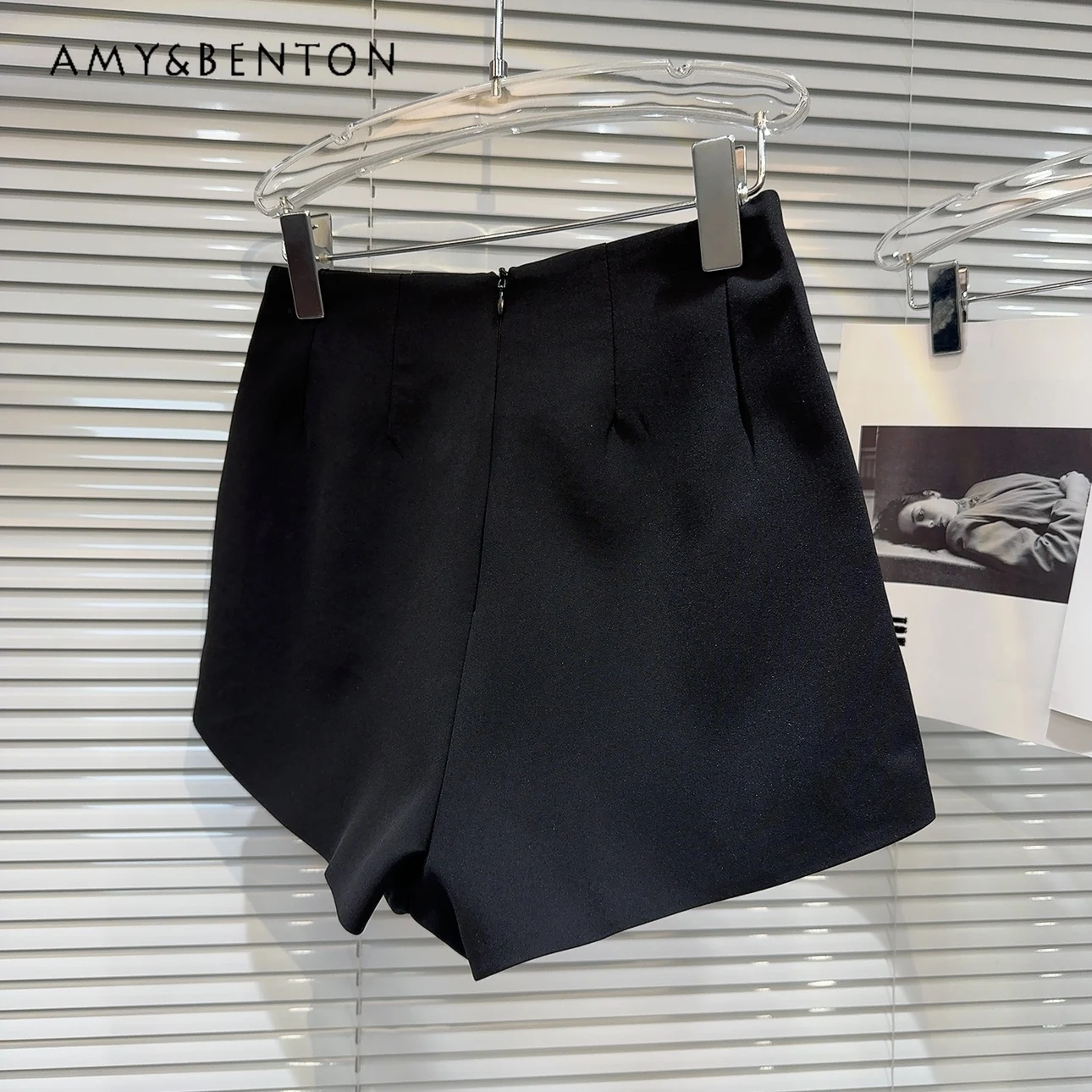 2024 Summer New High-Grade Silver Paillette Vintage Embroidered Shorts Women High Waist Slimming Wide-Leg Pants Fashion Shorts