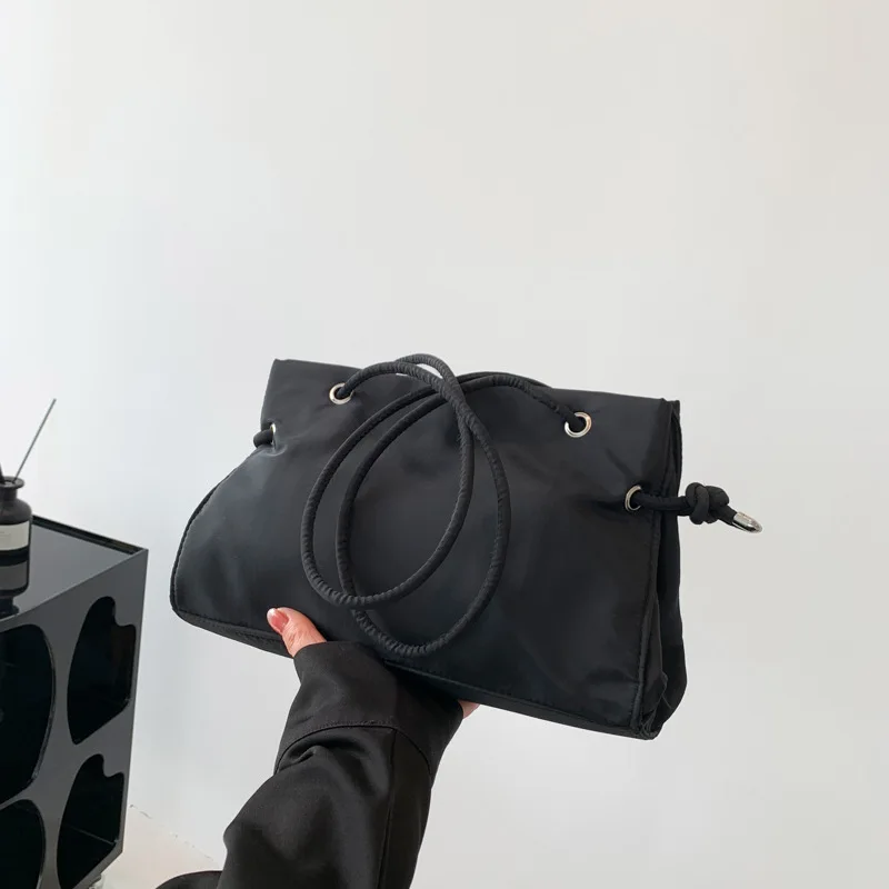 Women Bags 2023 Casual Shoulder Bag Special Design Solid Color Commuter Slanted Tote Bag Fashion Elegant Large Capacity Tote Bag