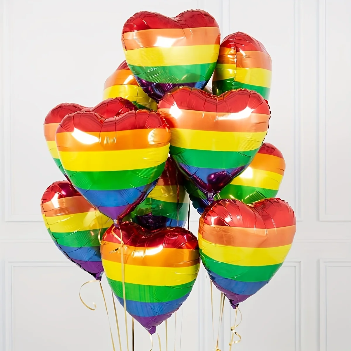6 Stück Regenbogen-Liebes-Aluminiumfolienballons feiern Vielfalt mit lebendigen Valentinstag-Geburtstagsparty-Dekorationen