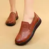 Mom Leather Shoes for Woman Comfortable Spring Summer Black Loafer Shoes Mother Ladies Soft Sole Lazy Flats Shoes 2