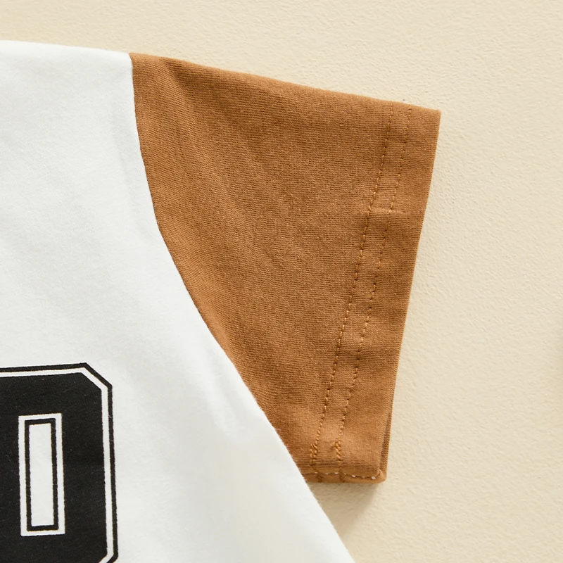 

Рубашка с коротким рукавом и шорты для мальчиков