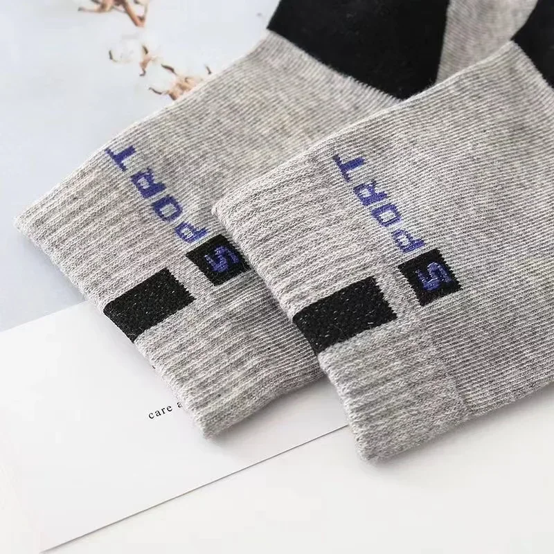 남성용 캐주얼 면 양말, 통기성 스포츠 땀 흡수 탈취제, 미드 튜브 미끄럼 방지 양말, 용수철 가을 양말, 5 켤레/로트