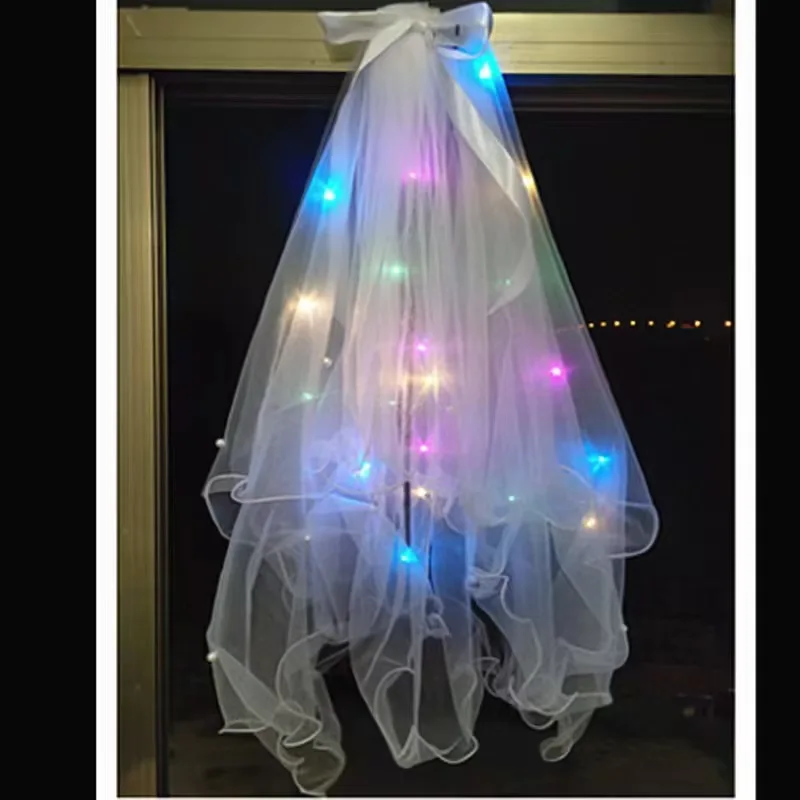 Bridal Veil catholic church veil women clothing In the dreamy dance the veil is like a dream and a poem interpreting eternal romance of love