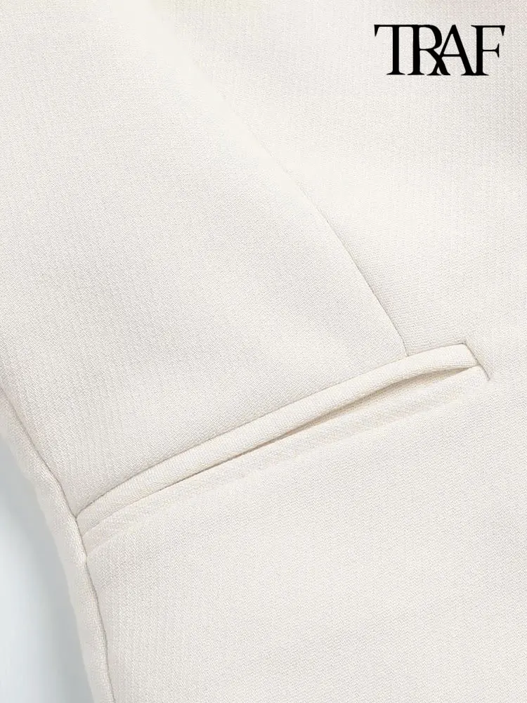 Рисунок 5 - Женский винтажный жилет с карманами