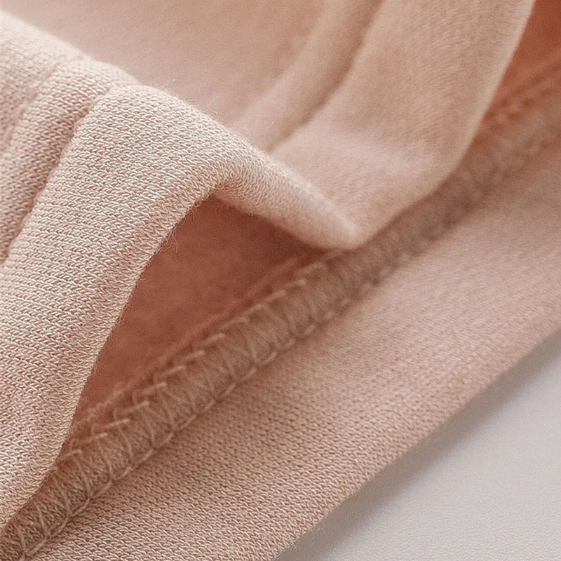 Leechee Women Winter Bottoming Shirt Warm Silk Velvet Long Sleeve T-Shirt Sexy Lace Patchwork V-Neck Silk PlushThick Thermal Top