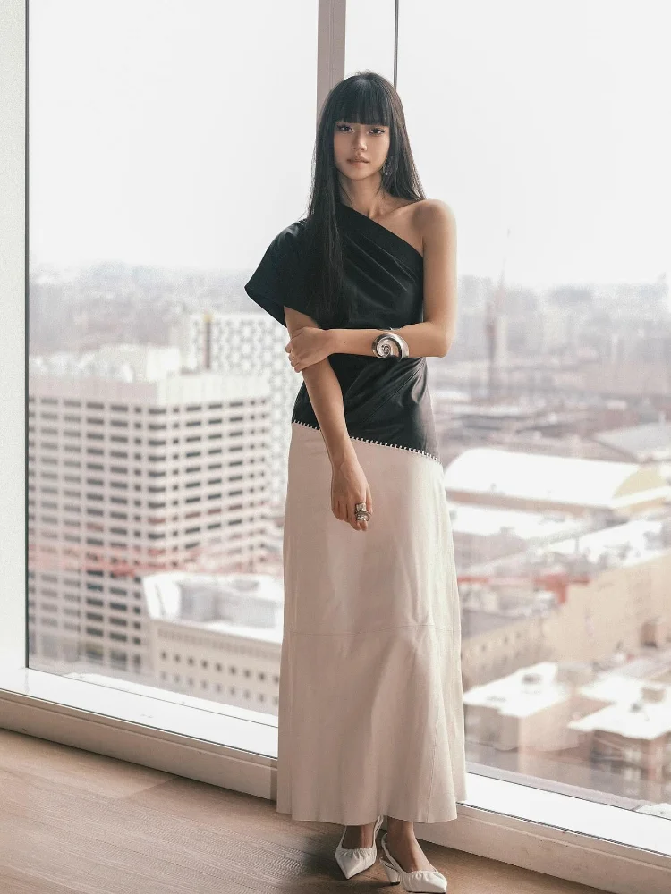 

2024 New Fashion Black White Patchwork Single Shoulder Leather Dress Women Elegant Short Sleeve Irregular Maxi Dresses Vestidos