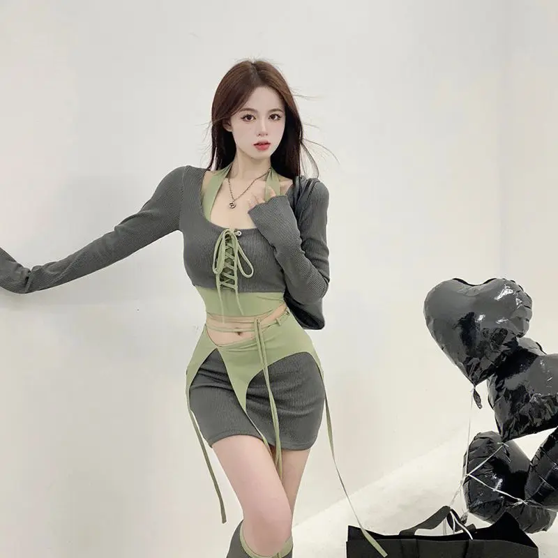 

Design Tshirt pure sexy Spice Girl suit women's autumn knitted top coat bag hip skirt threepiece suit skirt elegant Korean style