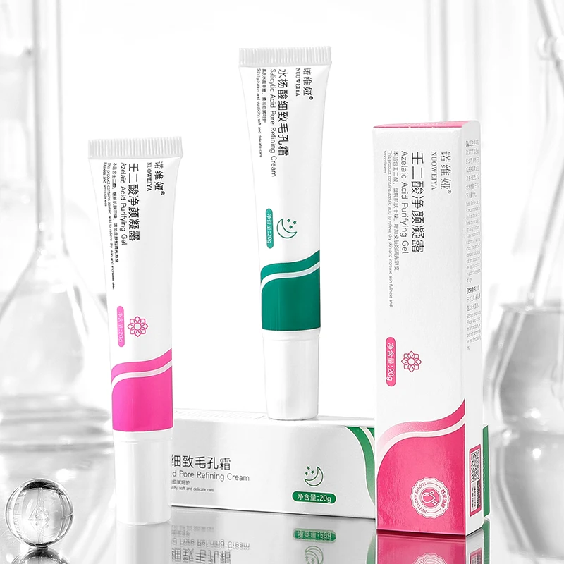 تحتوي كريم الجل المرطب على حمض الجلسرين والسيليسيل...